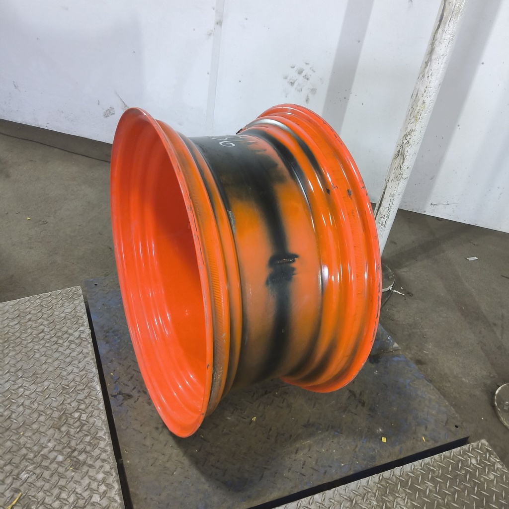15"W x 30"D, Kubota Orange 8-Hole Rim with Clamp/U-Clamp (groups of 2 bolts)