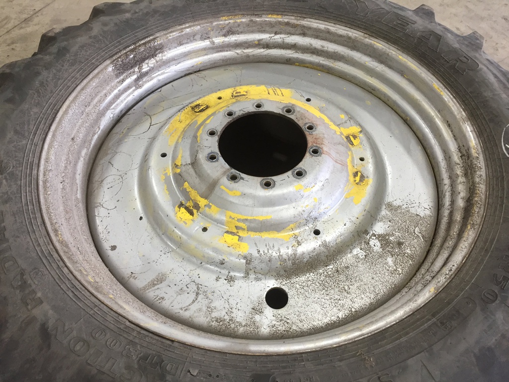 480/80R50 Goodyear Farm DT800 Super Traction R-1W on Case IH Silver Mist 10-Hole Formed Plate W/Weight Holes 60%