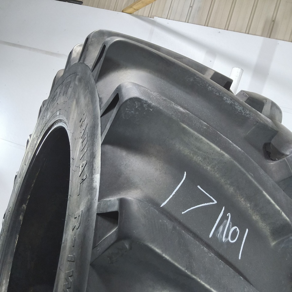 LSW1100/45R46 Goodyear Farm DT930 R-1W 181D 85%