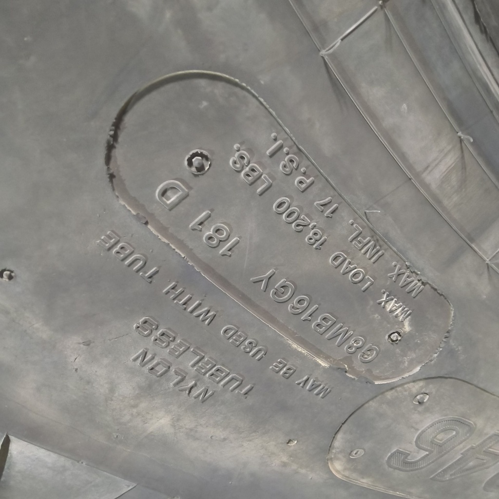 LSW1100/45R46 Goodyear Farm DT930 R-1W 181D 85%