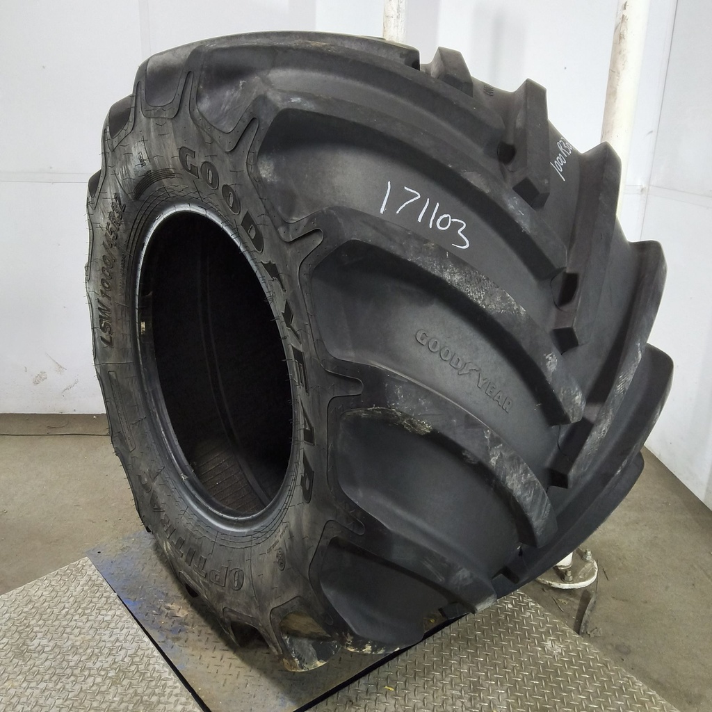 LSW1000/45R32 Goodyear Farm Optitrac R-1W 184D 85%
