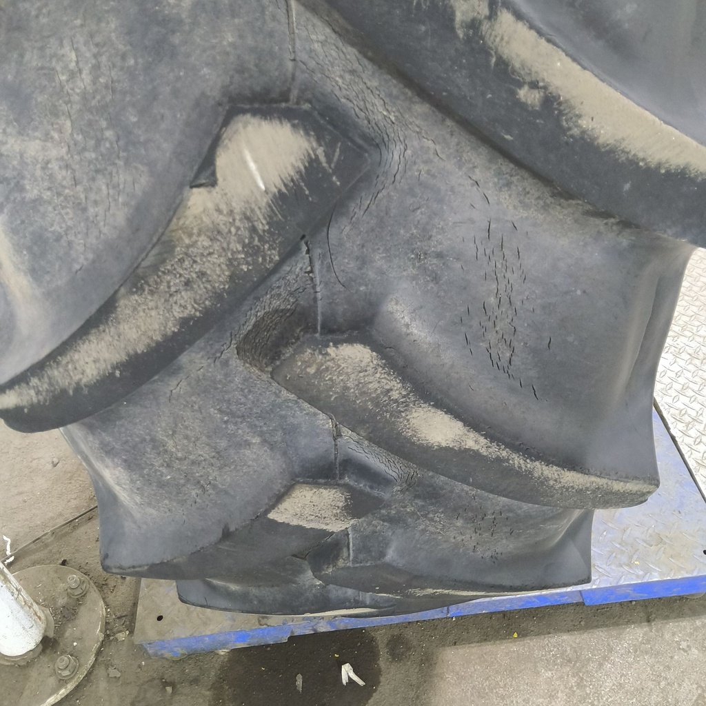 420/85R34 Mitas AC85 Radial R-1W 147A8/147B 40%