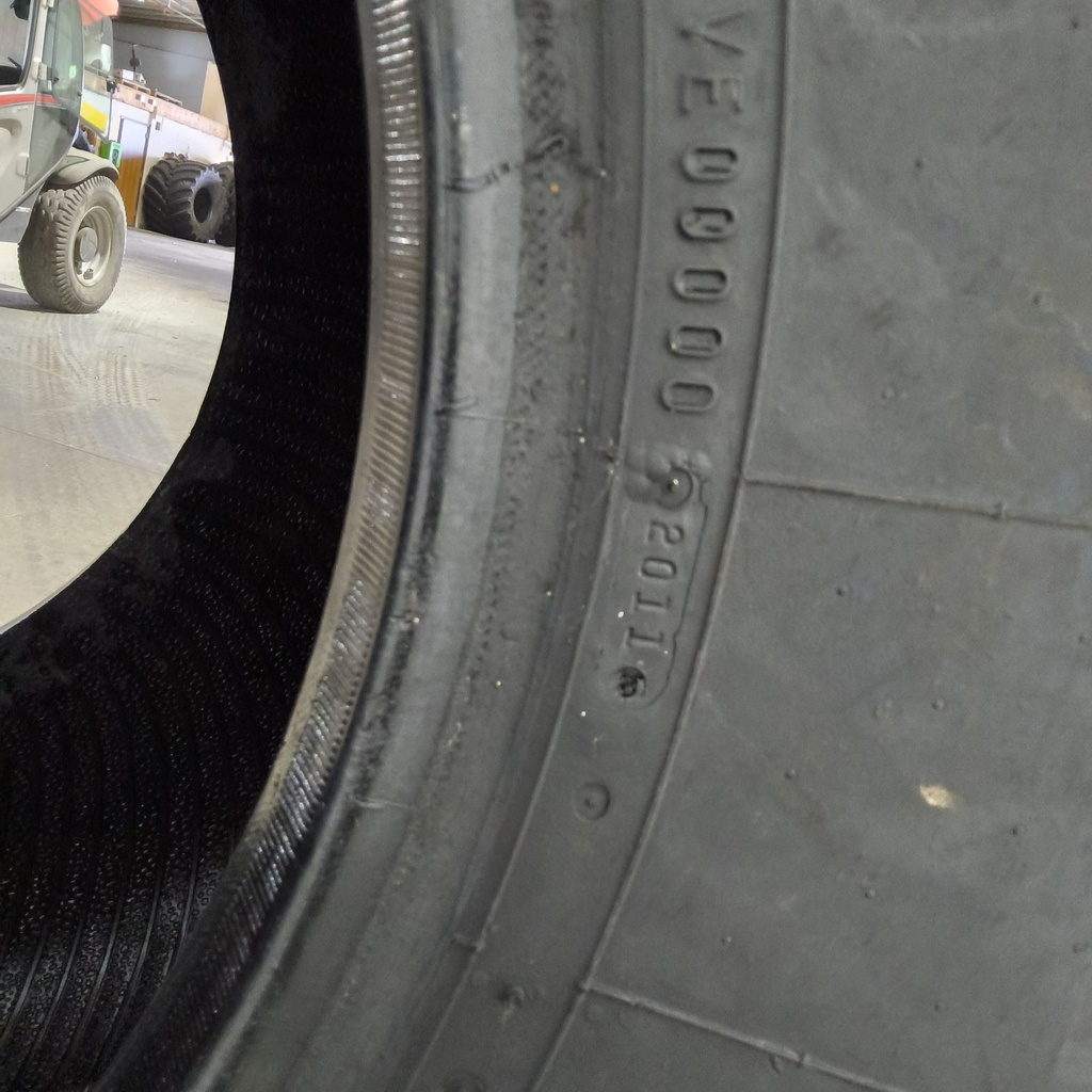 28L-26 Firestone Super All Traction 23 R-1 F (12 Ply), 80%