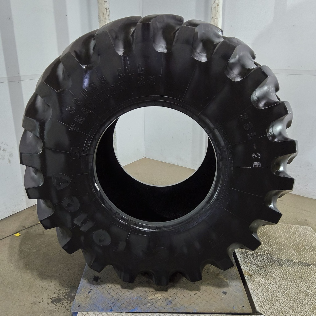 28L-26 Firestone Super All Traction 23 R-1 F (12 Ply), 80%