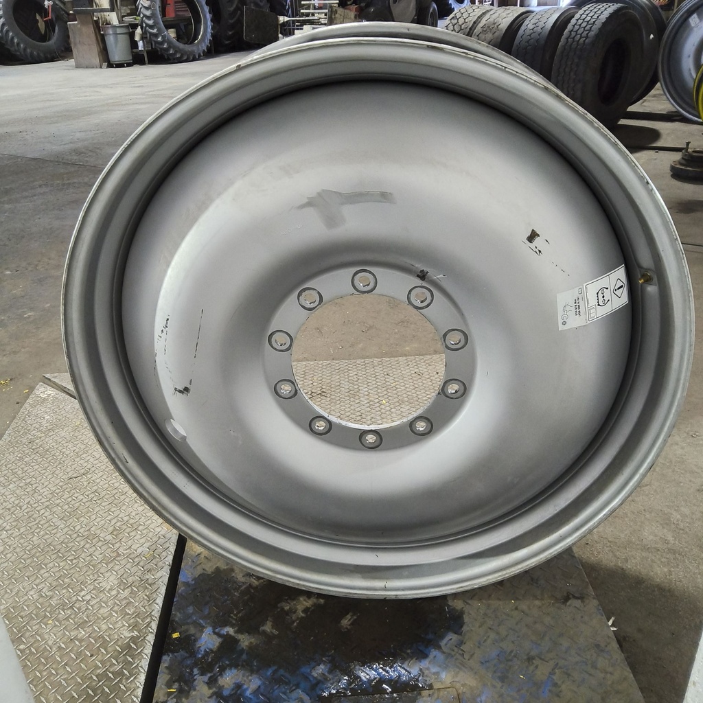 12"W x 46"D, Case IH Silver Mist 10-Hole Bubble Disc , 3.75" Offset