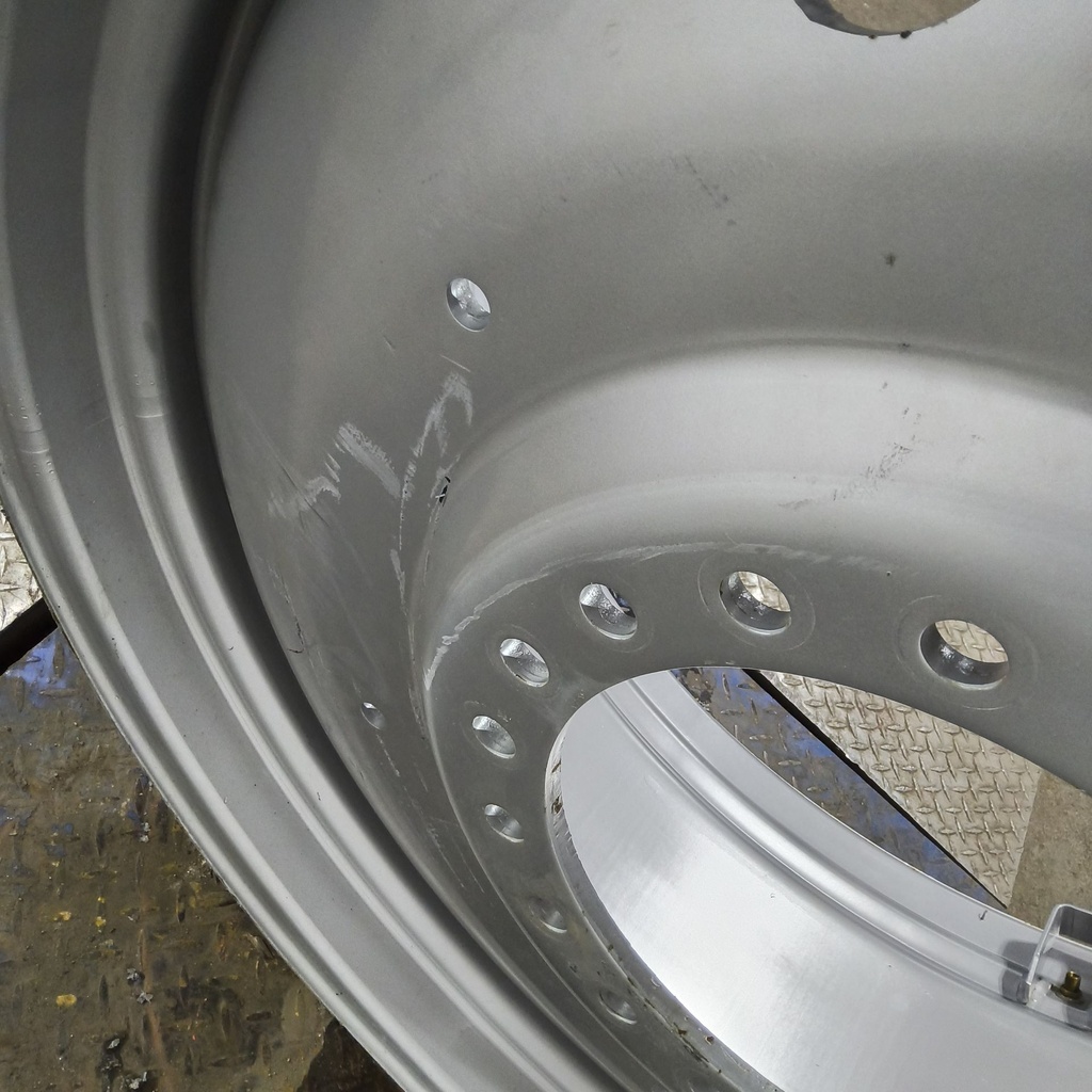 18"W x 42"D, Case IH Silver Mist 18-Hole Formed Plate , -8.62" Offset