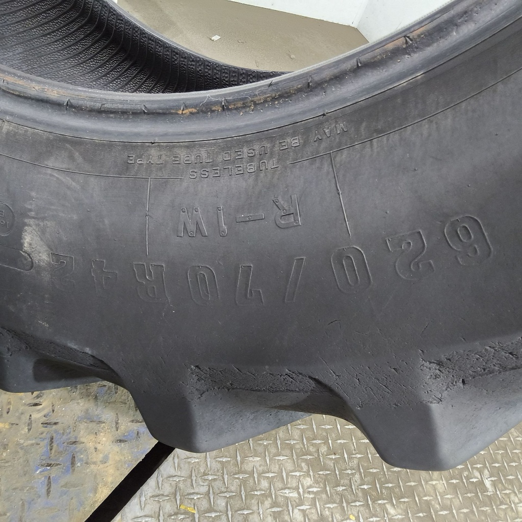 620/70R42 Firestone Radial All Traction DT R-1 160B 55%