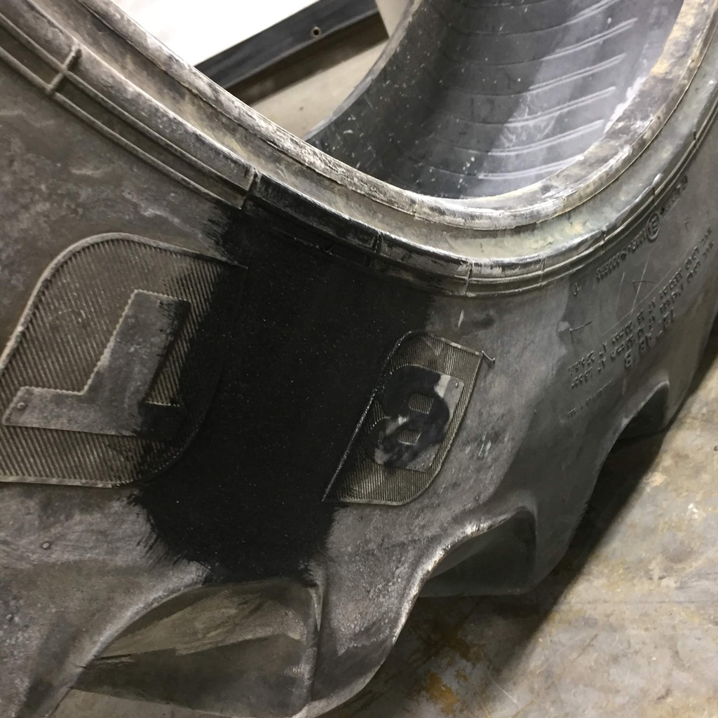 340/85R28 BKT Tires Agrimax RT 855 R-1W 127 A8 65%