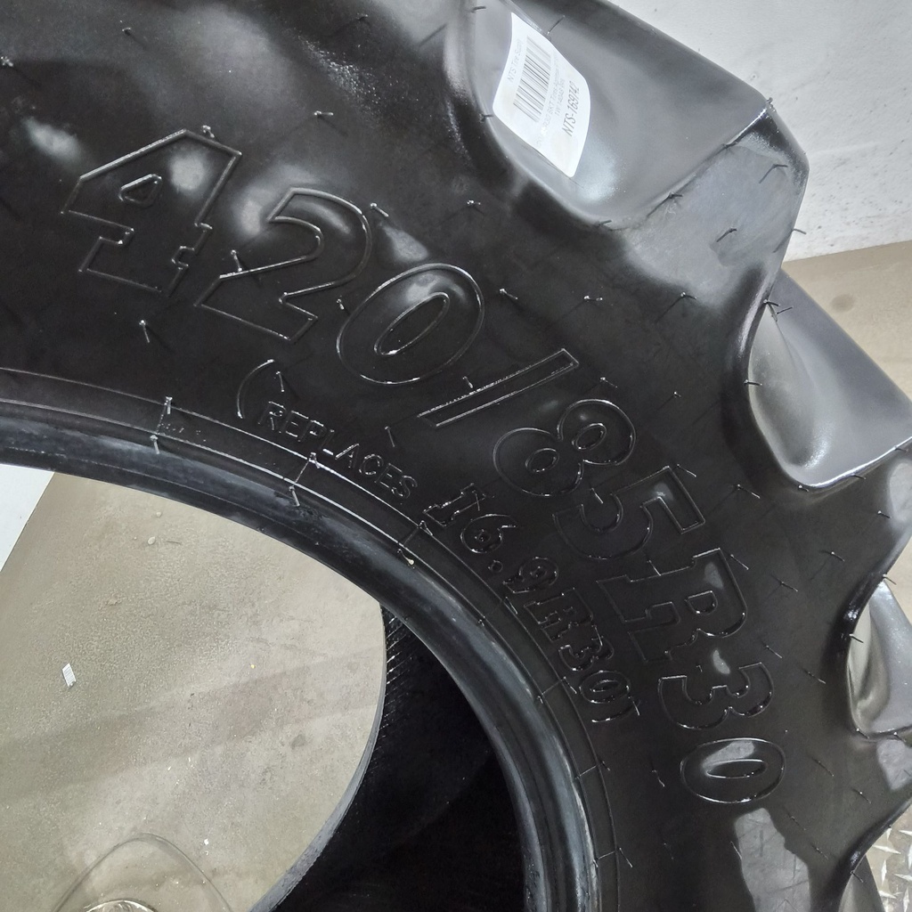 420/85R30 BKT Tires Agrimax RT 855 R-1W 140A8 99%