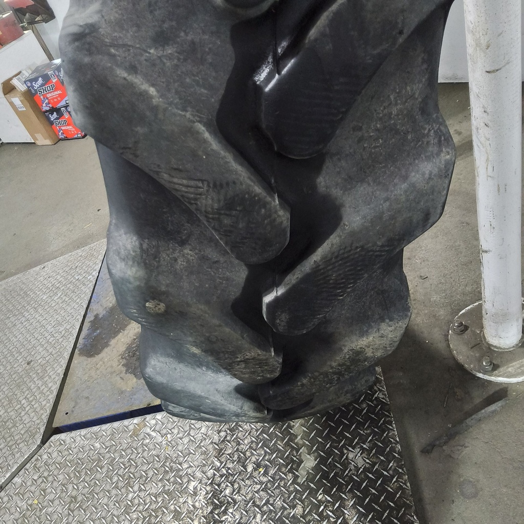 380/90R46 Goodyear Farm Ultra Sprayer R-1 168A8/168B 75%