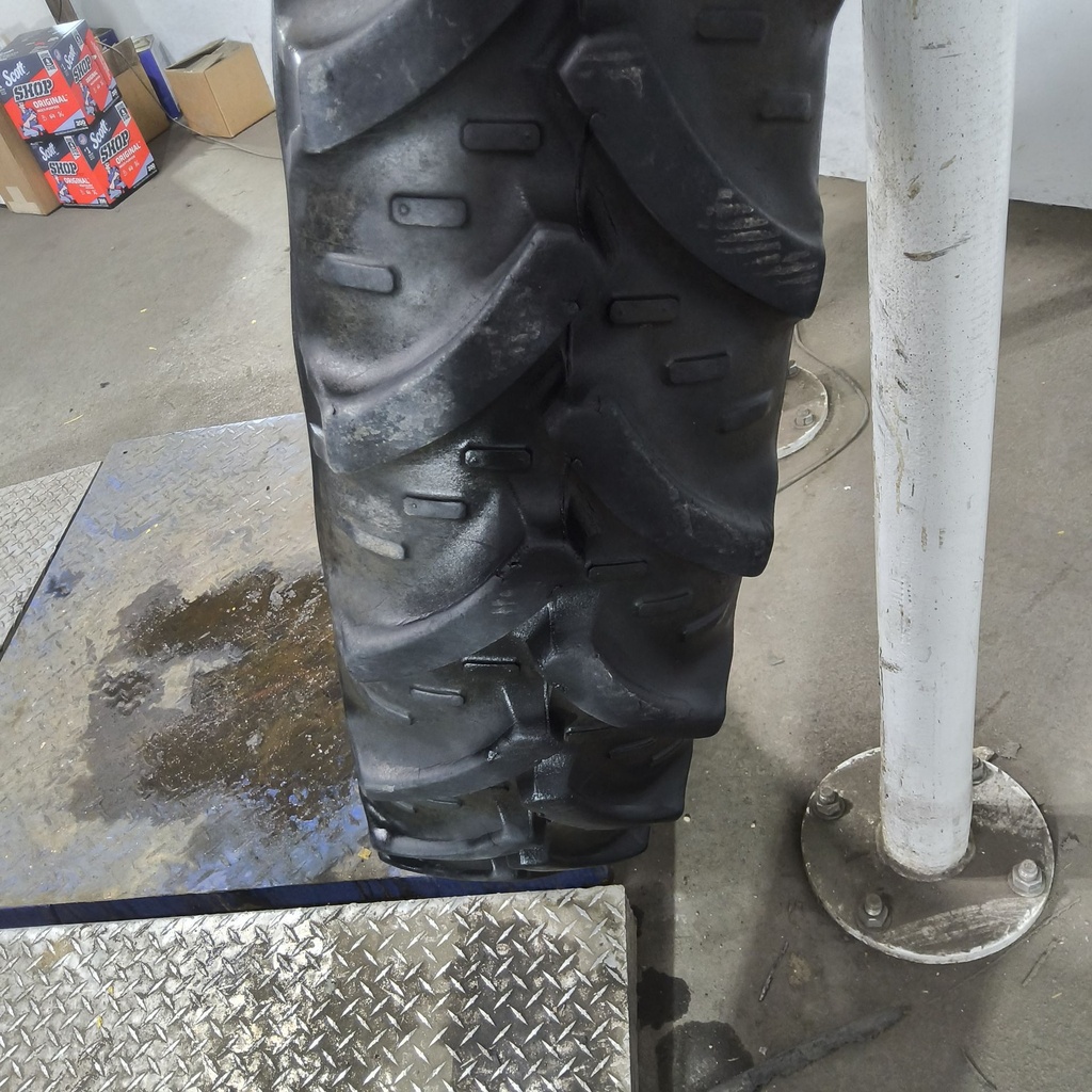 230/95R44 Kleber Super 3 R-1W 132B 65%