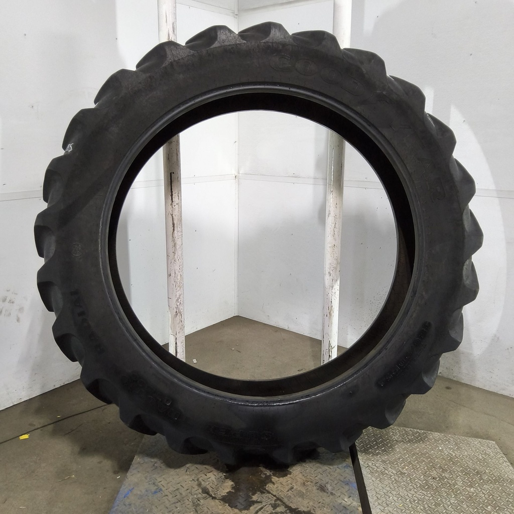 380/90R54 Goodyear Farm DT800 Super Traction R-1W 152B 60%