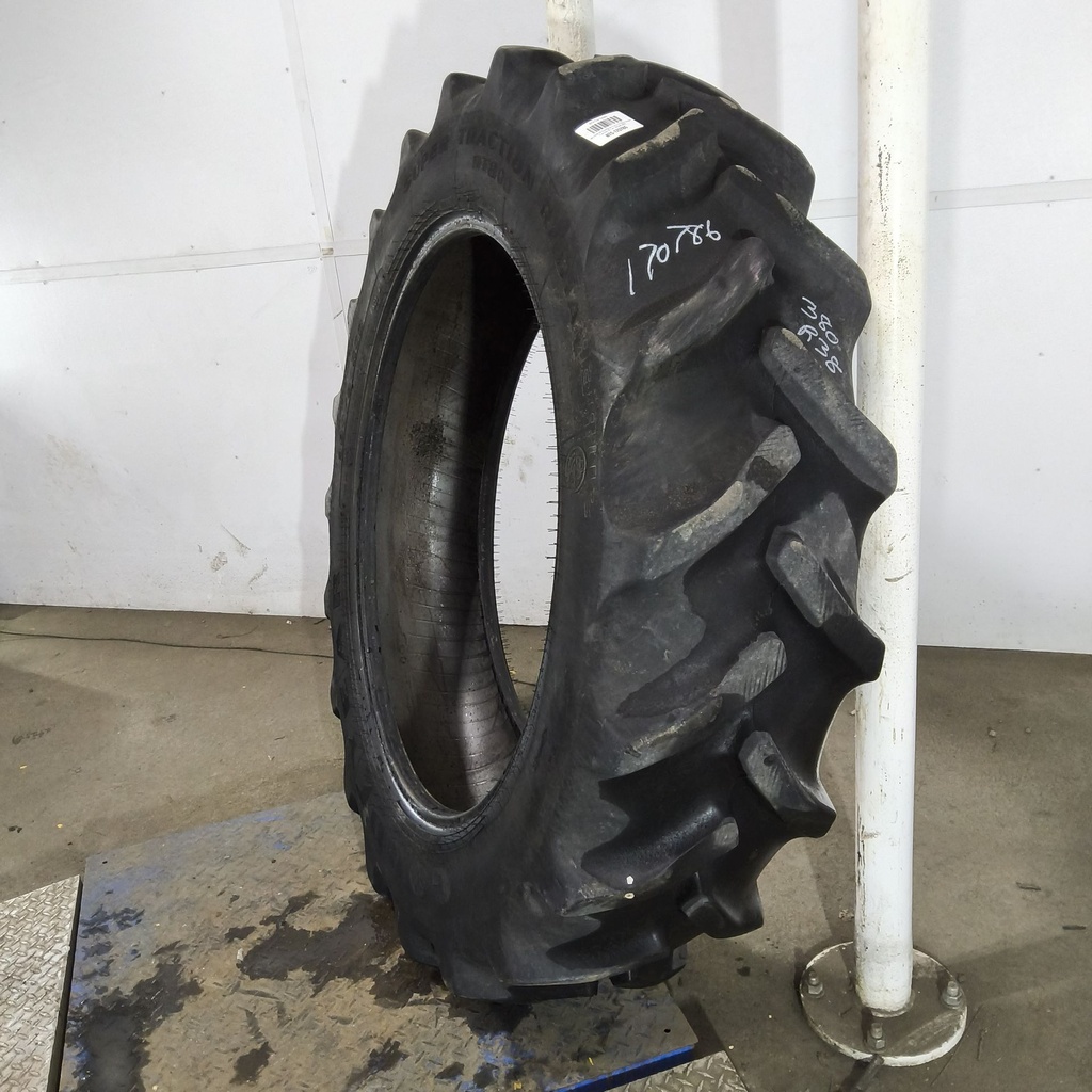380/80R38 Goodyear Farm DT800 Super Traction R-1W 142A8 60%