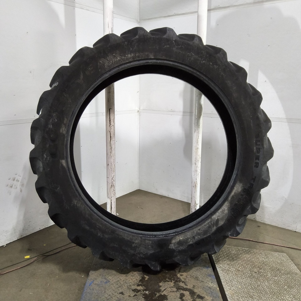 380/90R54 Goodyear Farm DT800 Super Traction R-1W 152B 60%
