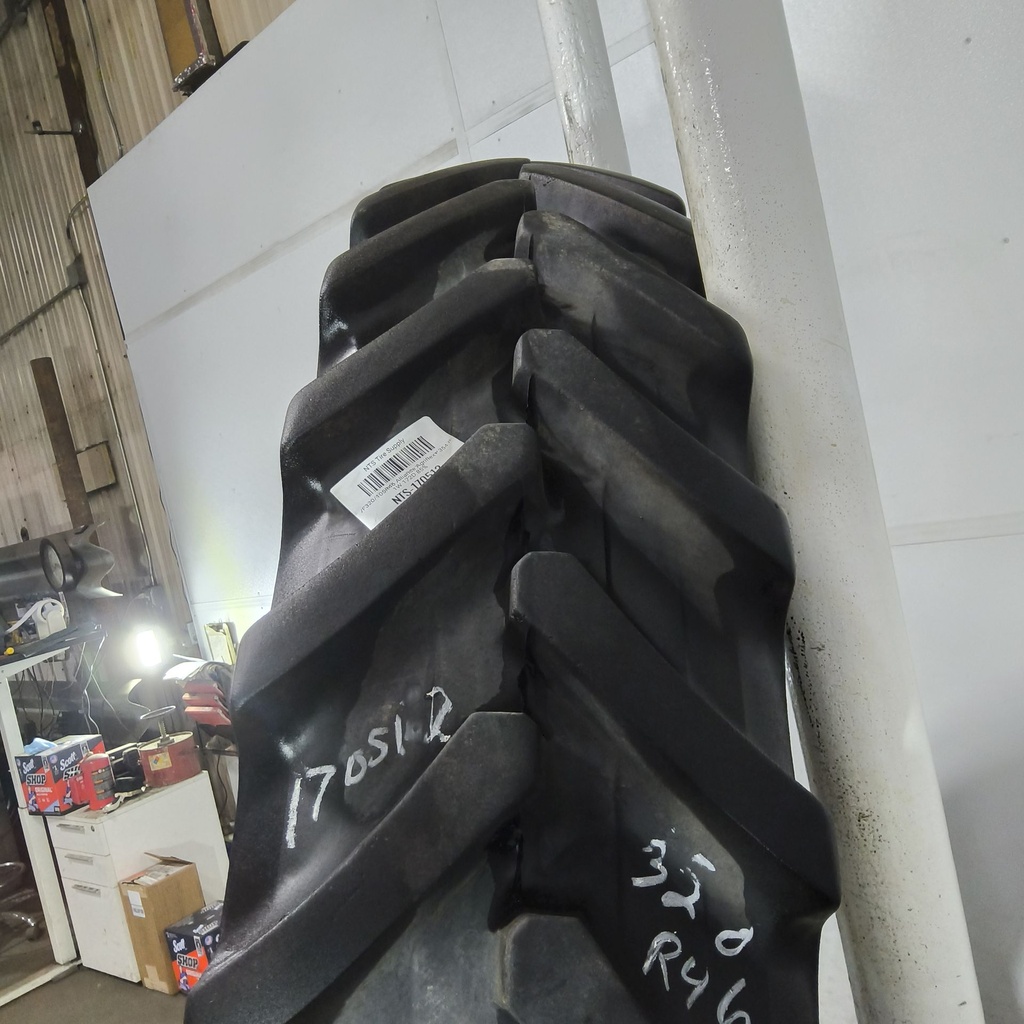 VF320/105R46 Alliance Agriflex+ 354 R-1W 172D 85%
