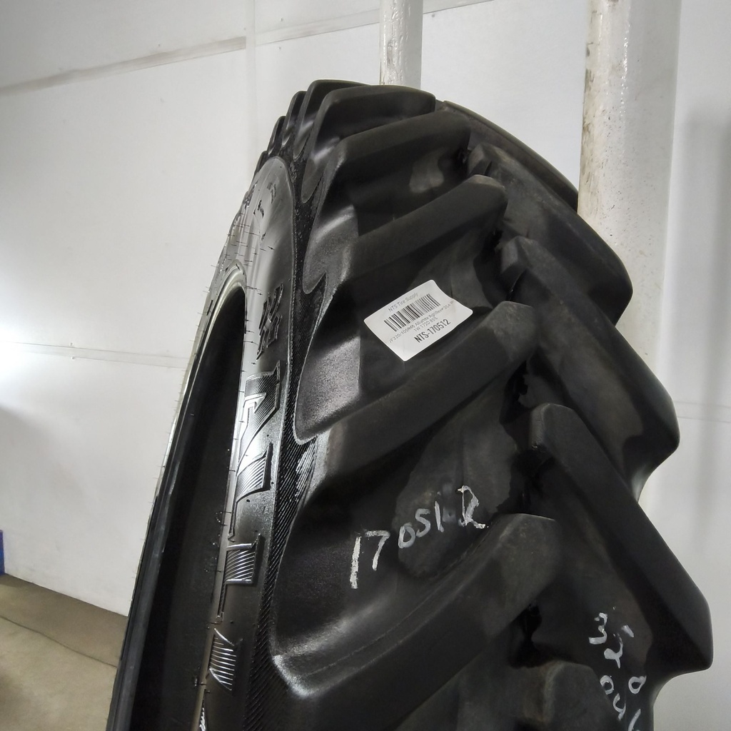 VF320/105R46 Alliance Agriflex+ 354 R-1W 172D 85%