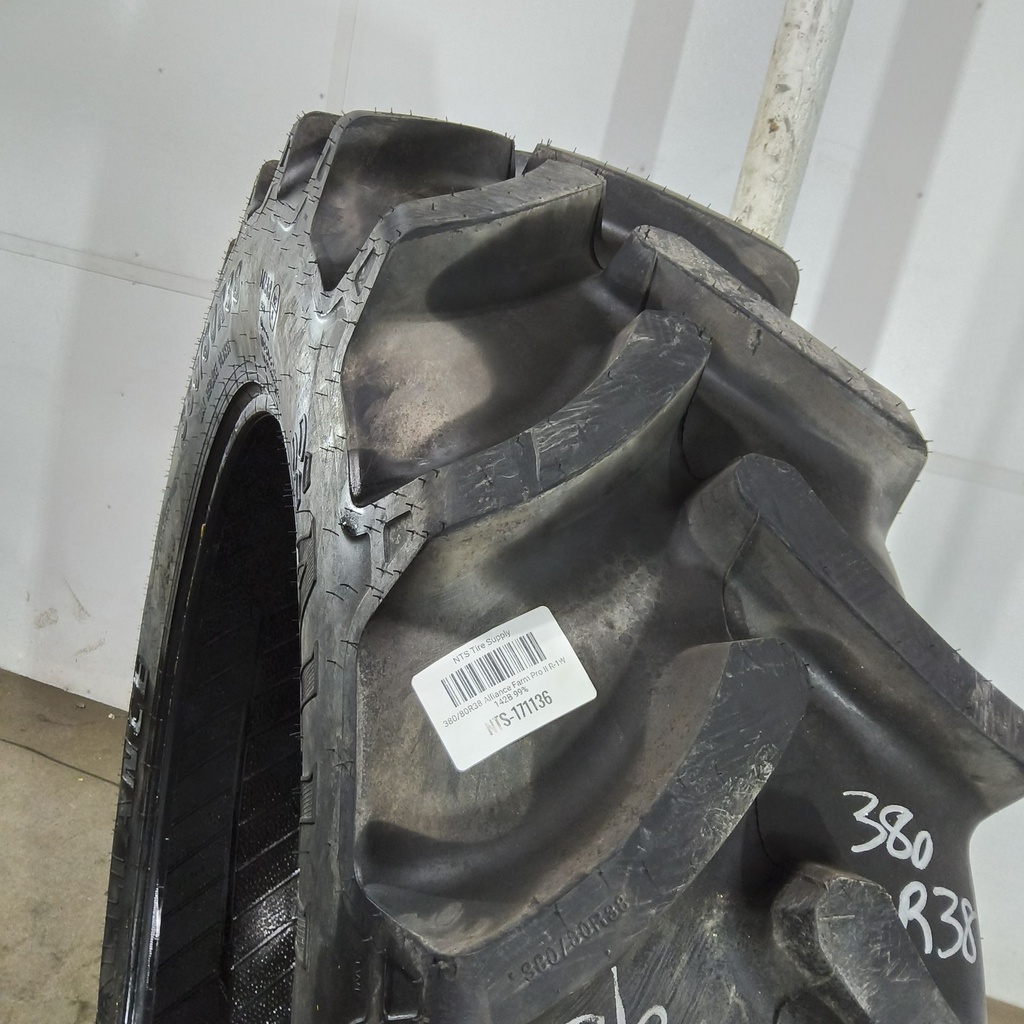 380/80R38 Alliance Farm Pro II R-1W 142B 99%