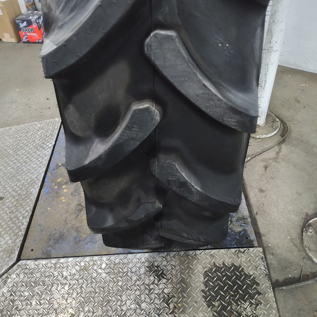 380/80R38 Alliance Farm Pro II R-1W 142B 99%