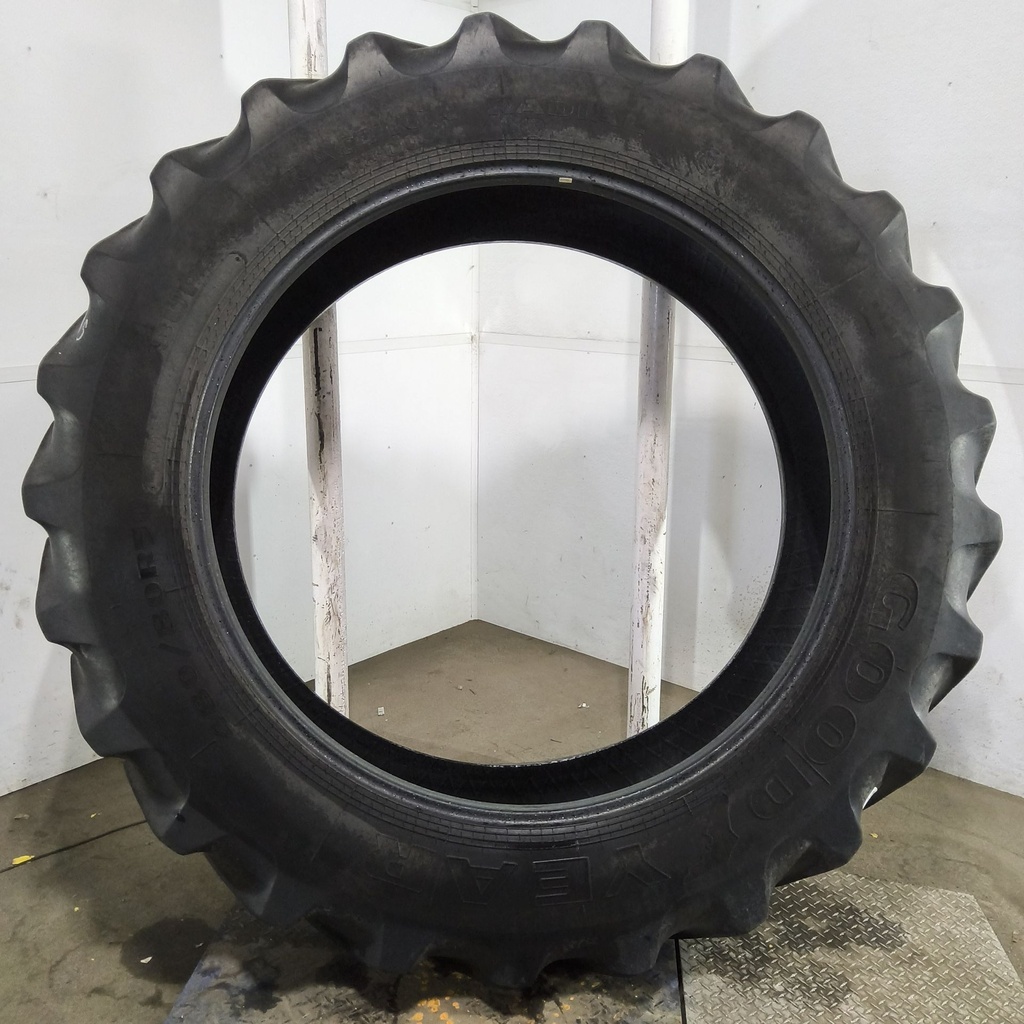 480/80R50 Goodyear Farm DT800 Super Traction R-1W 159A8 50%
