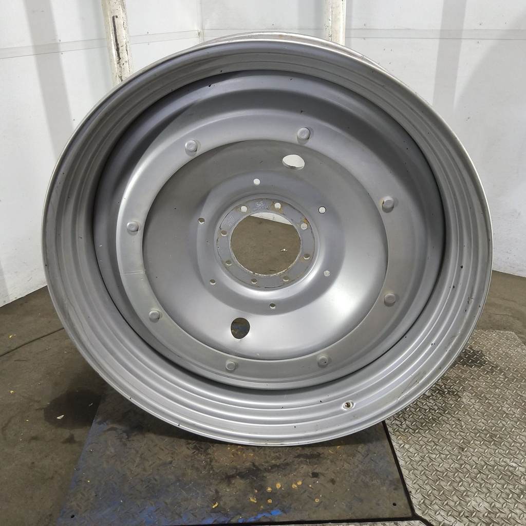 12"W x 46"D, Case IH Silver Mist 8-Hole Stub Disc , 1.62" Offset