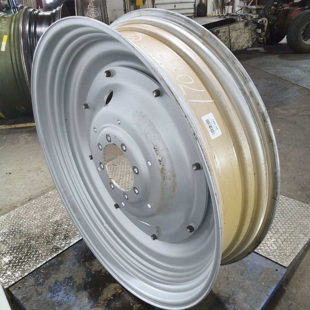12"W x 46"D, Case IH Silver Mist 8-Hole Stub Disc , 1.62" Offset