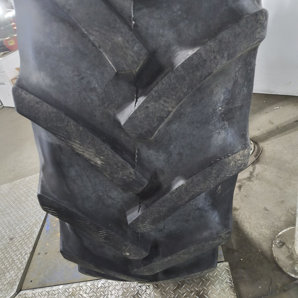380/90R46 Mitas AC85 Radial R-1W 159A8 85%