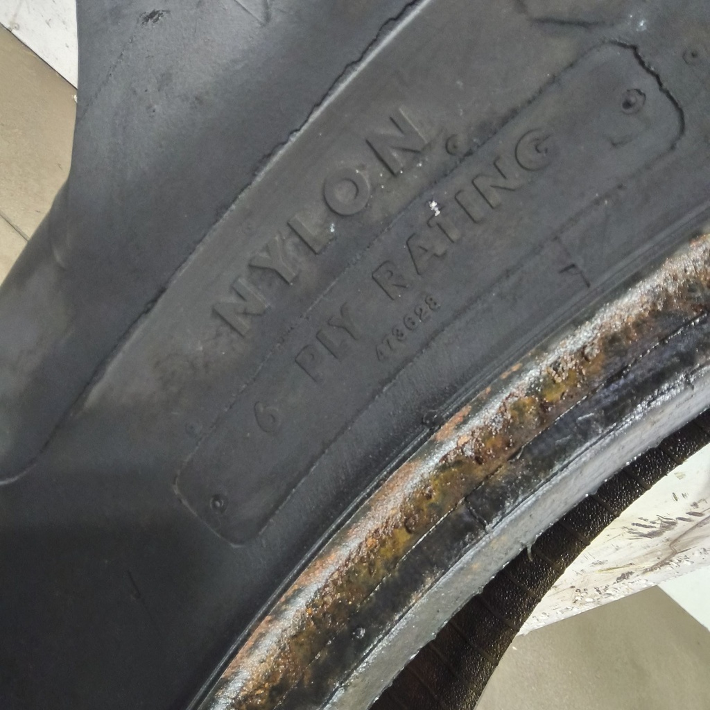 13.6-38 Armstrong Hi Power Lug R-1 C (6 Ply), 85%
