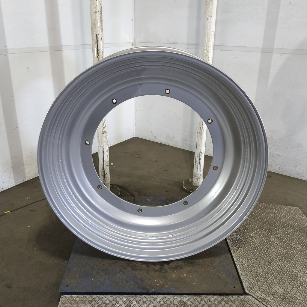 12"W x 46"D, Case IH Silver Mist 8-Hole Stub Disc , 1.62" Offset