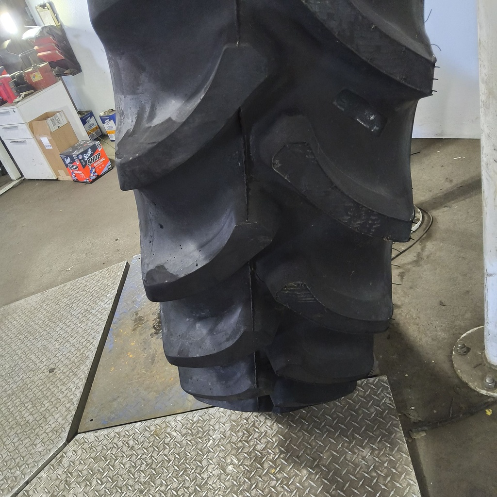 380/90R54 Firestone Radial 9000 R-1W 152A8/152B 99%