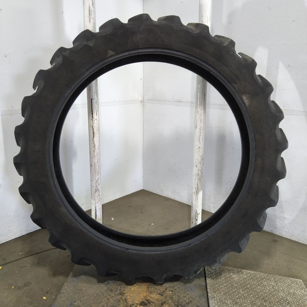 320/90R54 Goodyear Farm DT800 Super Traction R-1W 149A8 85%