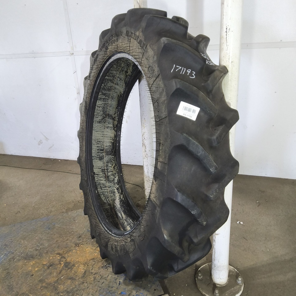 320/85R38 Goodyear Farm DT800 Super Traction R-1W 143A8 80%