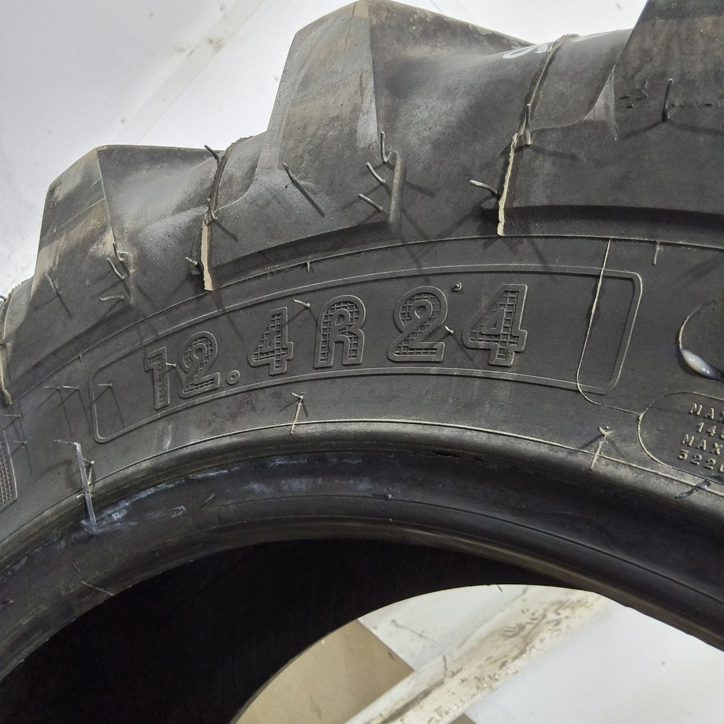 12.4R24 Michelin AgriBib R-1W 119A8 60%