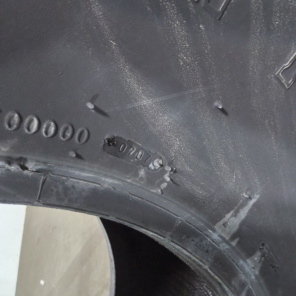 18.4-26 Firestone Super All Traction FWD R-1 E (10 Ply), 140A8 90%