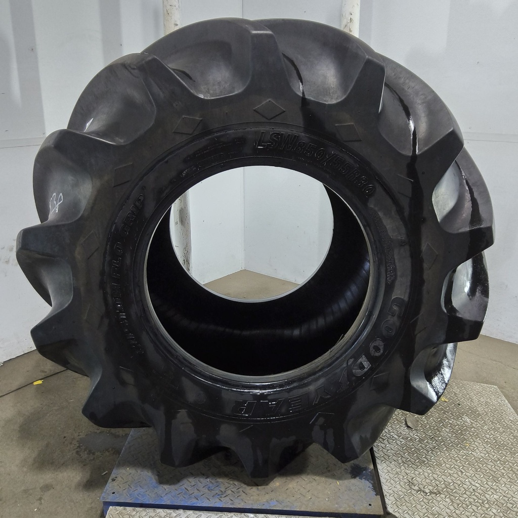 LSW850/55R30 Goodyear Farm Custom Flo Grip R-2 186B 75%