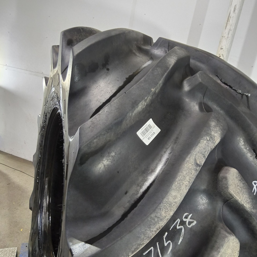 LSW850/55R30 Goodyear Farm Custom Flo Grip R-2 186B 75%