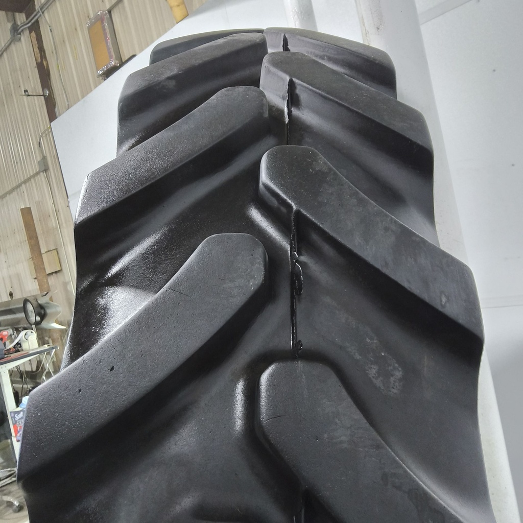 VF380/105R50 Firestone Radial All Traction RC R-1W 179D 85%
