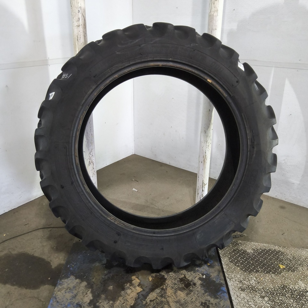 12.4-38 Goodyear Farm Dyna Torque III R-1 G (14 Ply), 80%