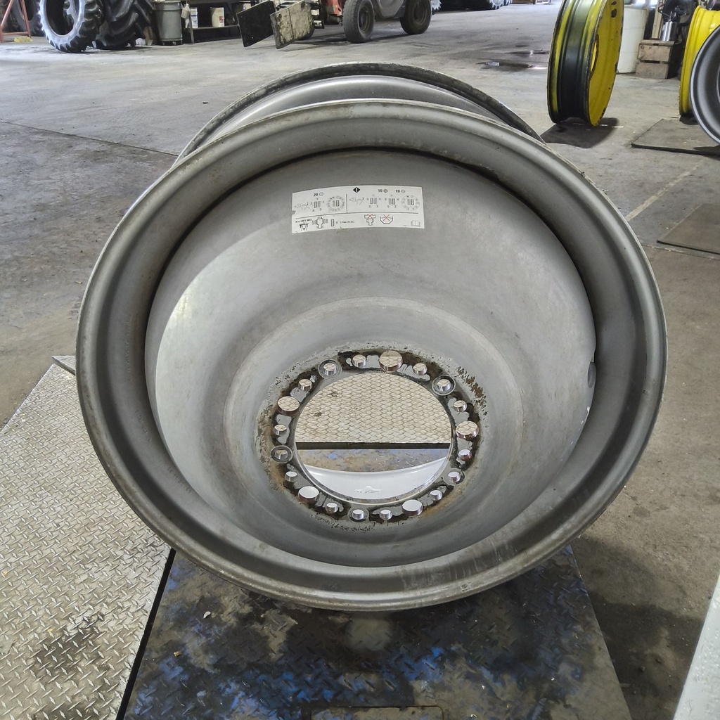 18"W x 42"D, Case IH Silver Mist 20-Hole Dolly Dual , -15" Offset