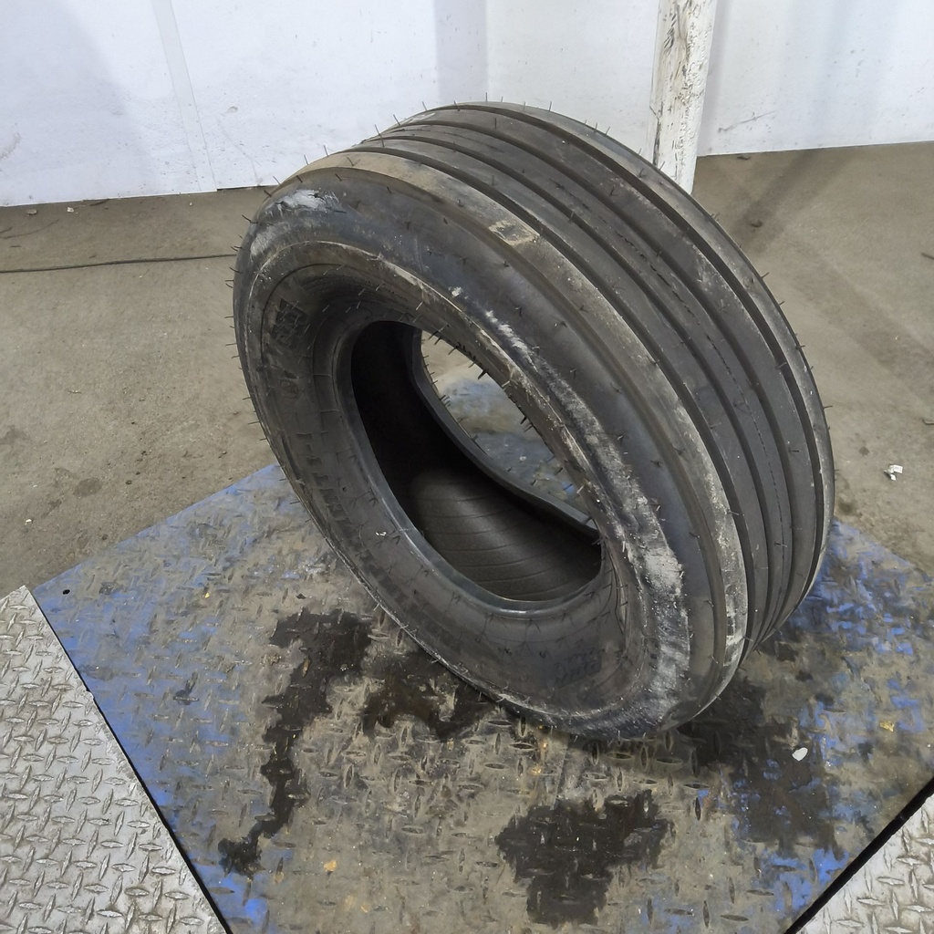 11L-15 BKT Tires Farm Implement  I-1 E (10 Ply), 99%