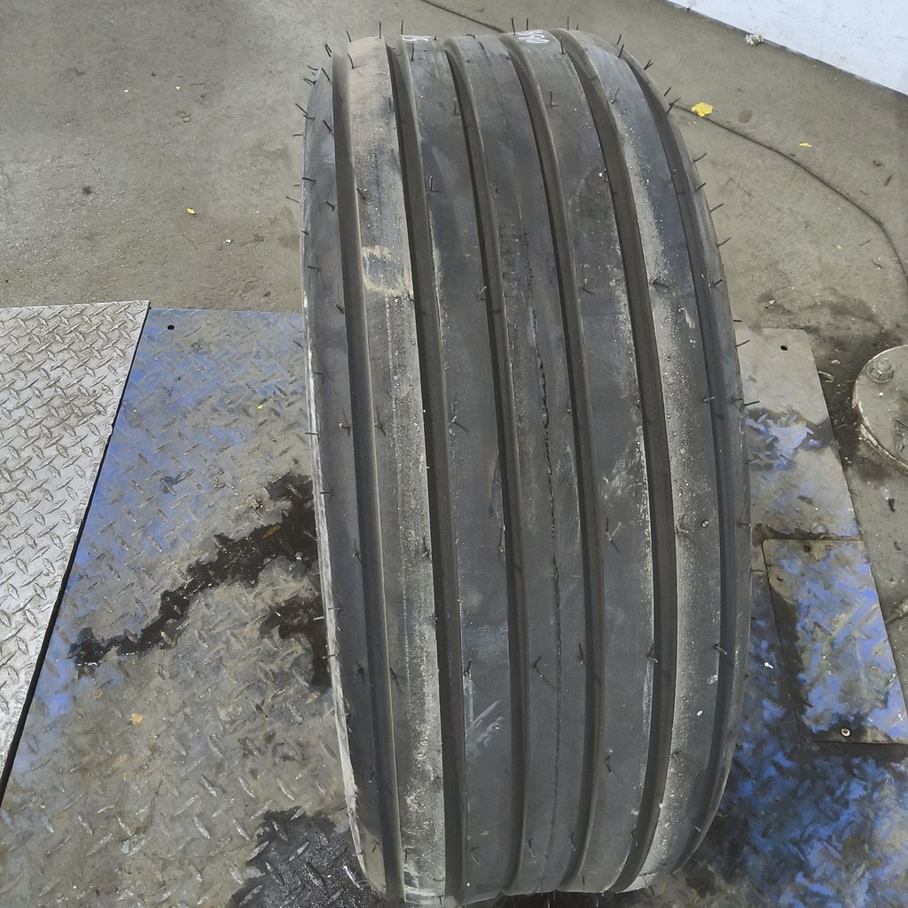11L-15 BKT Tires Farm Implement  I-1 E (10 Ply), 99%