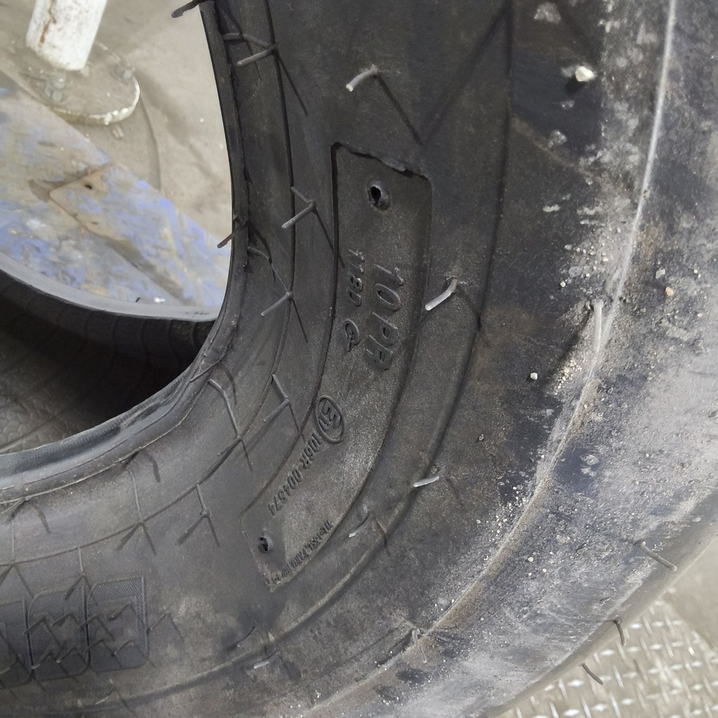11L-15 BKT Tires Farm Implement  I-1 E (10 Ply), 99%