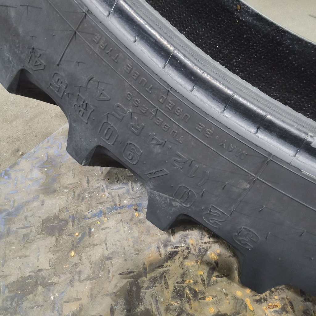 320/90R54 Firestone Radial All Traction DT R-1W 149B 85%