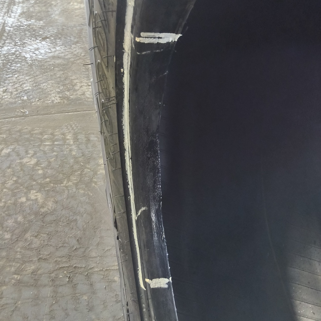 LSW850/55R30 Goodyear Farm Custom Flo Grip R-2 186B 75% 850/55R30 Goodyear 75-80% on JD Combine rims (subject to inspection)