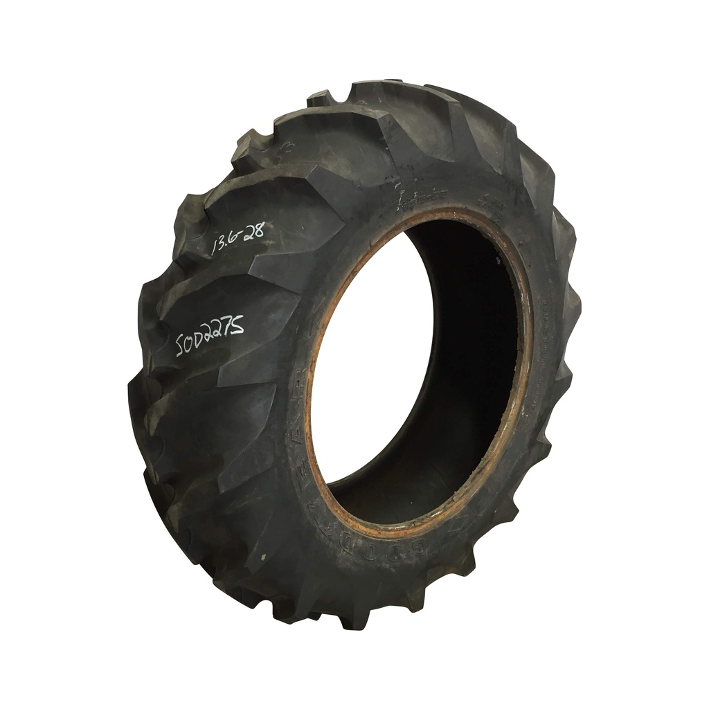 13.6/-28 Goodyear Farm Traction Torque R-1, B (4 Ply) 99%