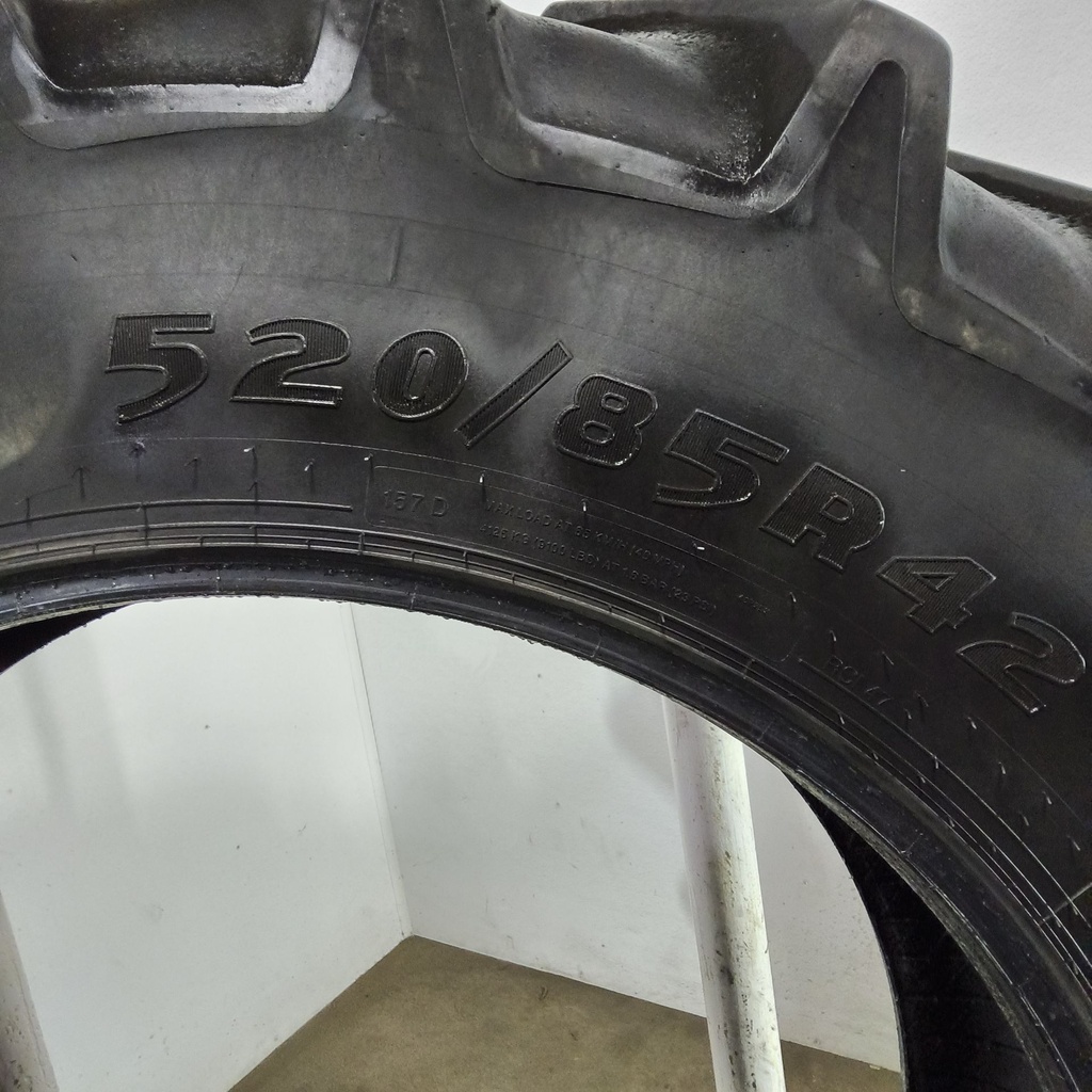 520/85R42 Goodyear Farm Optitrac R-1W 157D 75%