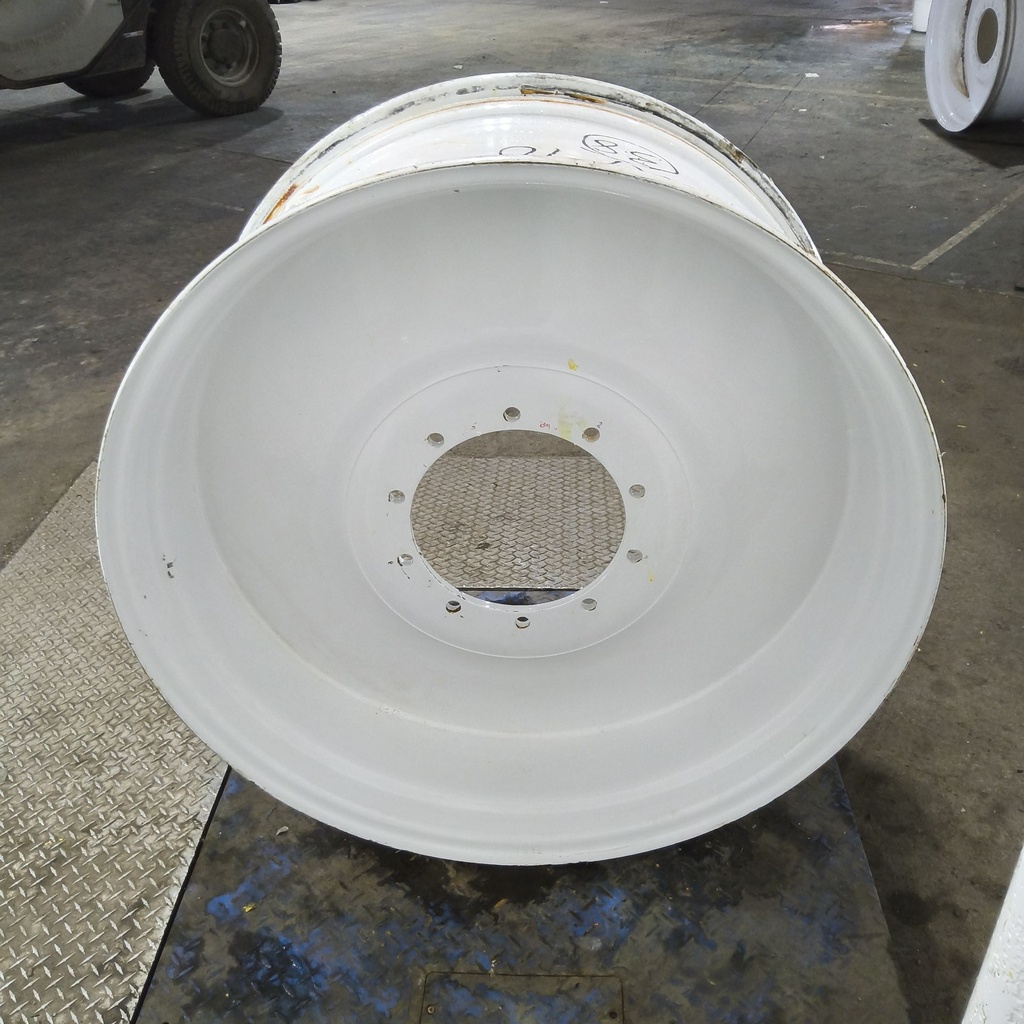 18"W x 38"D, Gloss White 10-Hole Spun Disc , -4" Offset