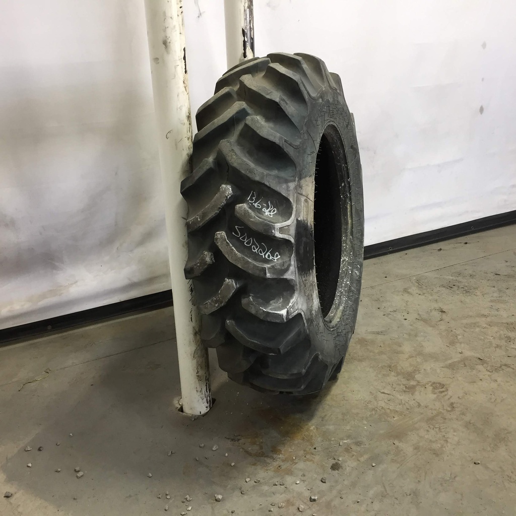 13.6/-28 Goodyear Farm Dyna Torque II R-1, E (10 Ply) 95%