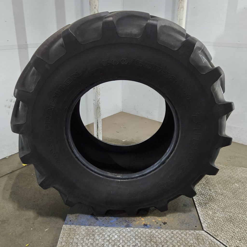 600/65R28 Firestone Maxi Traction R-1W 154D 80%