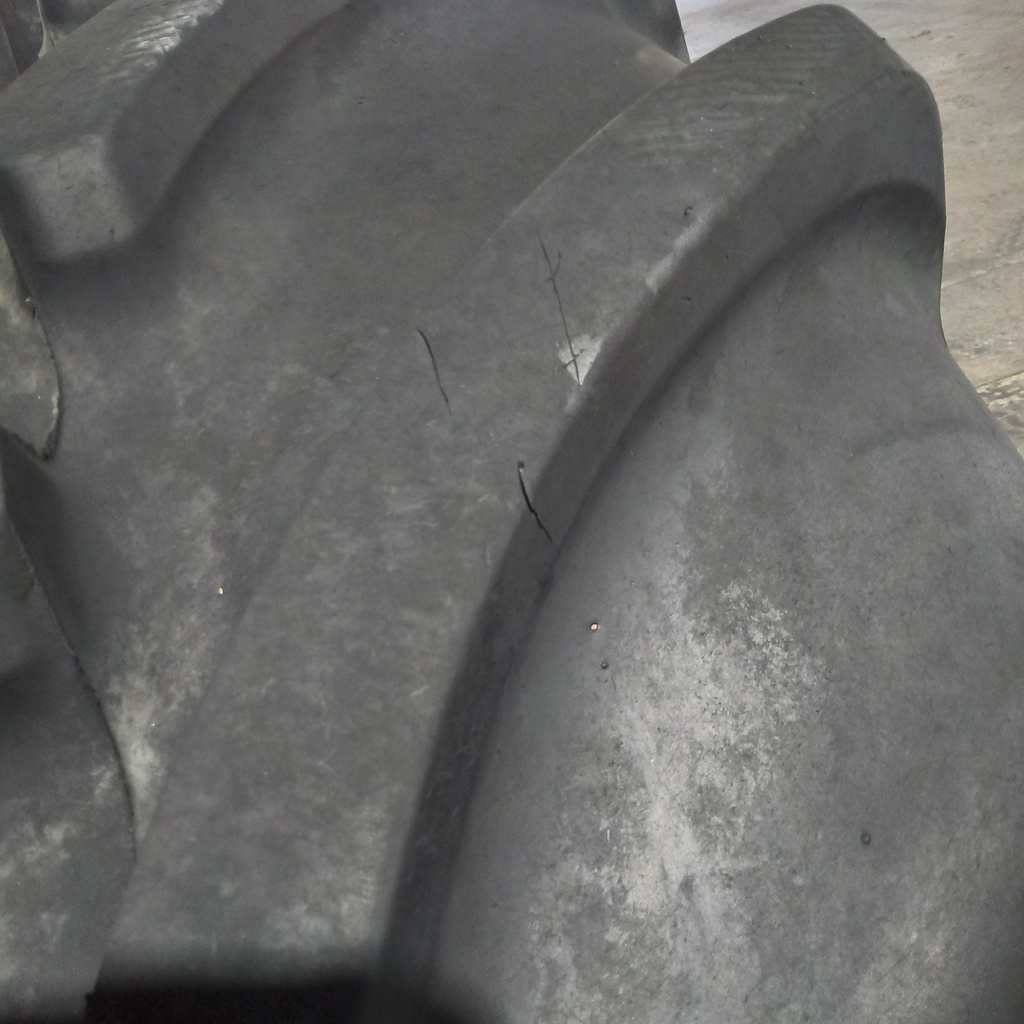 600/65R28 Firestone Maxi Traction R-1W 154D 80%