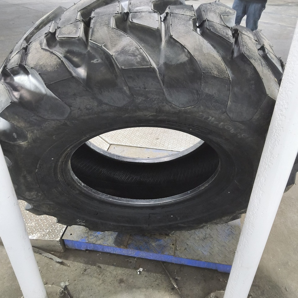 17.5-25 Firestone Super Ground Grip LD L-2 H (16 Ply), 99%